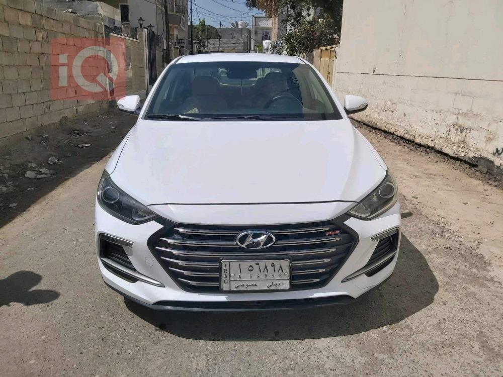 هیوندای ئەلەنترا